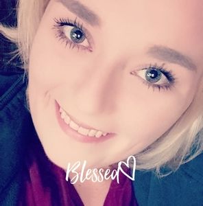 Meet your Posher, Natasha